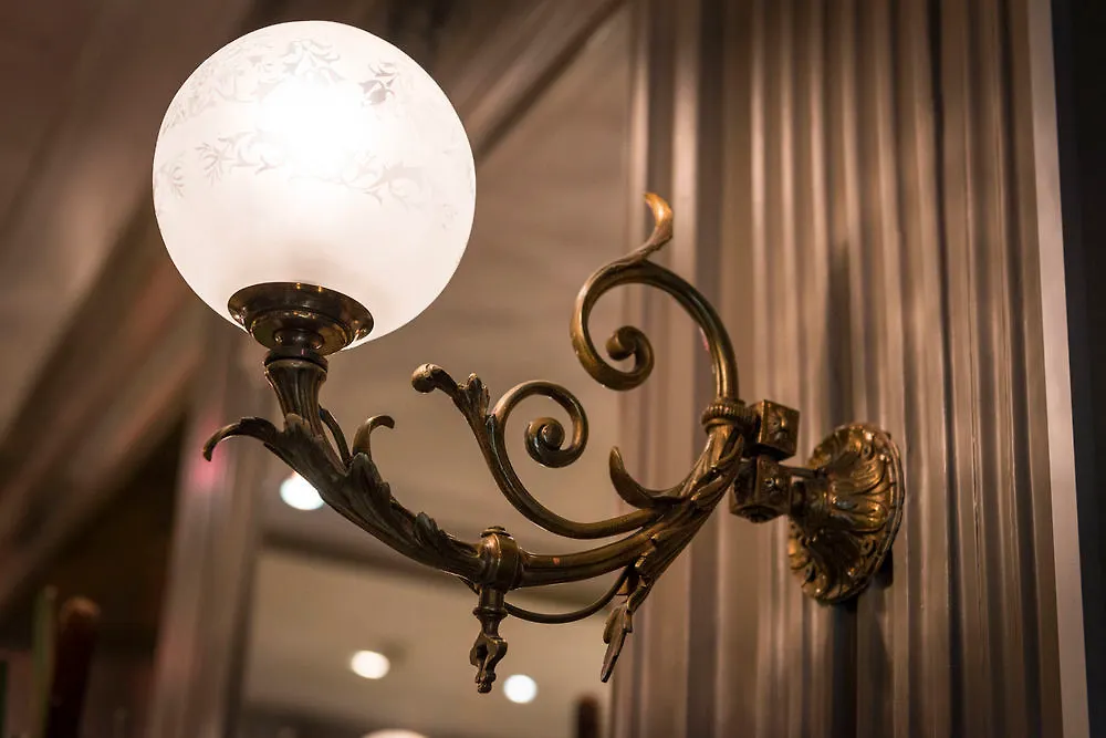 Louison Hotel Paris